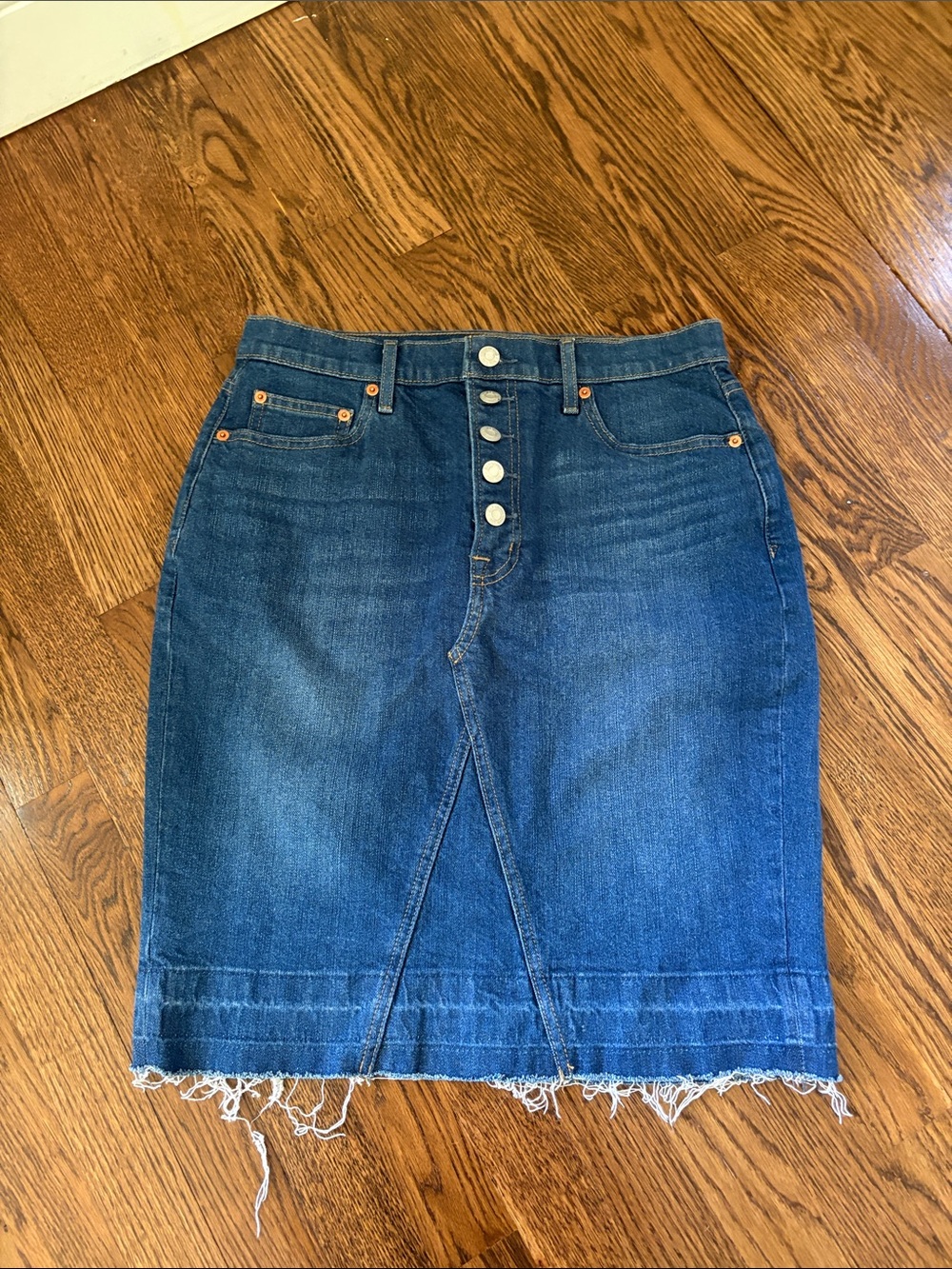 GAP Denim Skirt in Blue with Contrast Stitching